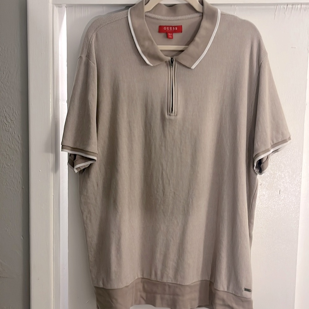XXL Mens Short sleeved 1/4 zip polo shirt . Guess is the brand